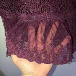 Beautiful plum lace top! 🍇